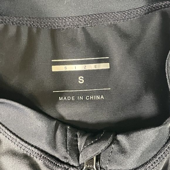 HISKYWIN Women's Long Sleeve UV Sun Protection Rash Guard Swimsuit Top Black S - Picture 3 of 8